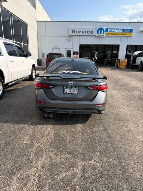 Used 2020 Gray Nissan SR image 6