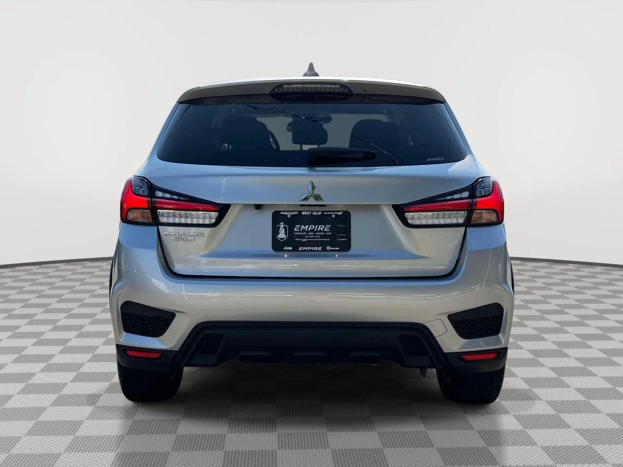 Used 2022 Silver Mitsubishi 2.0 ES AWC image 7