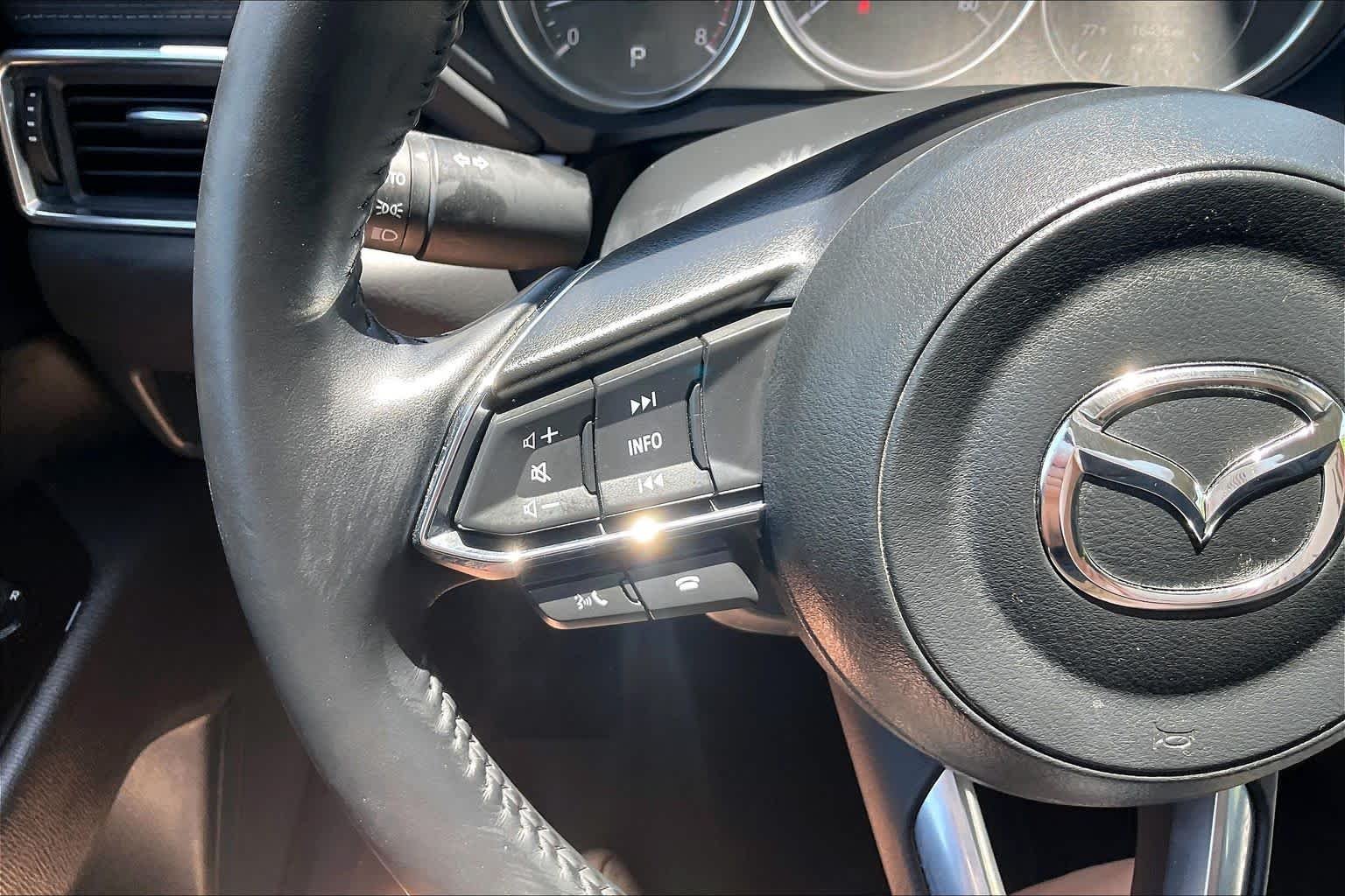 Used 2025 Platinum Quartz Metallic Mazda 2.5 S Select Package image 22