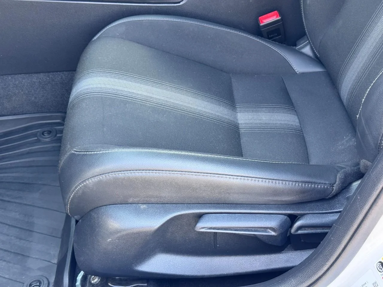 2024 Honda Civic Sport - Photo 17