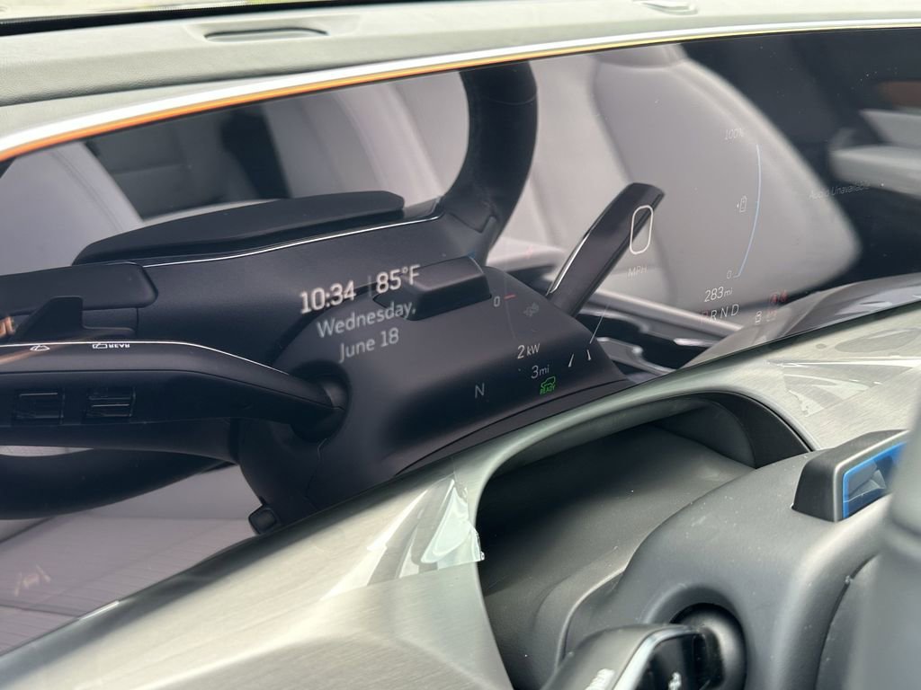 2026 Cadillac VISTIQ Sport - Photo 31