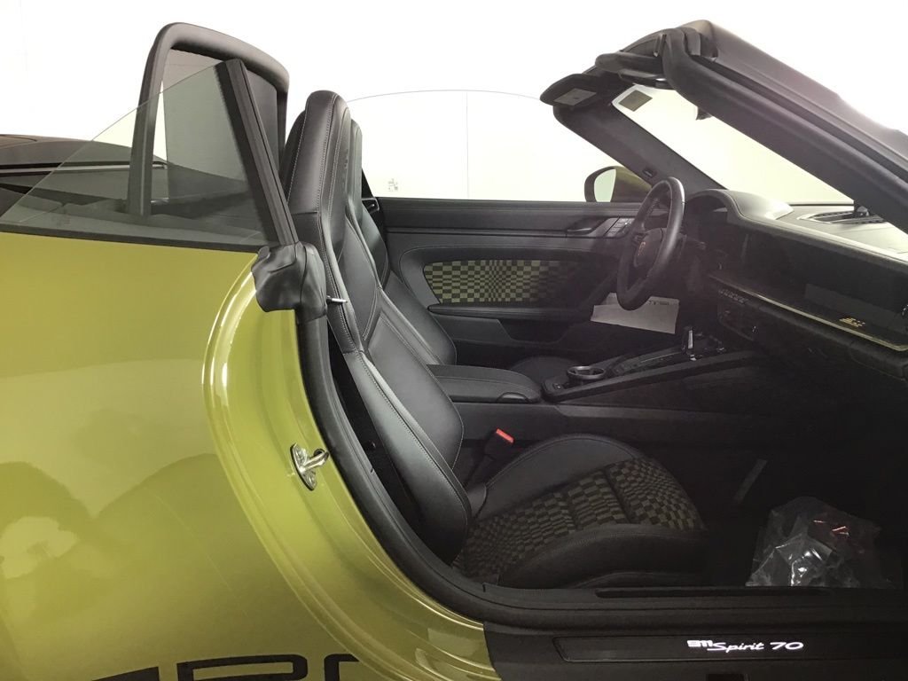 New 2026 Olive Neo Porsche  image 19