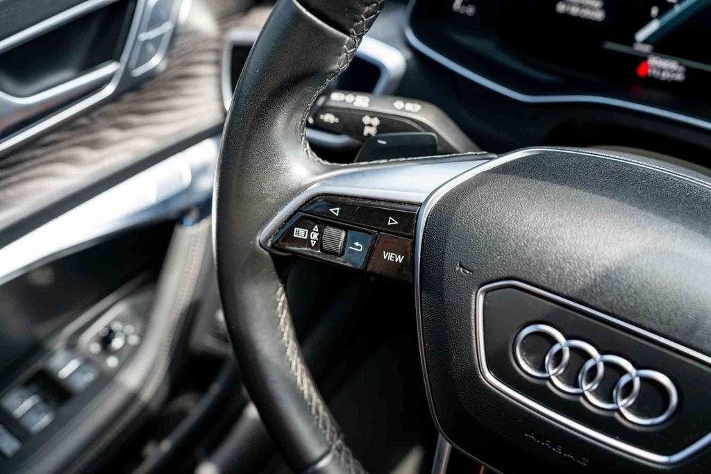 Used 2024  Audi 55 Premium Plus image 15