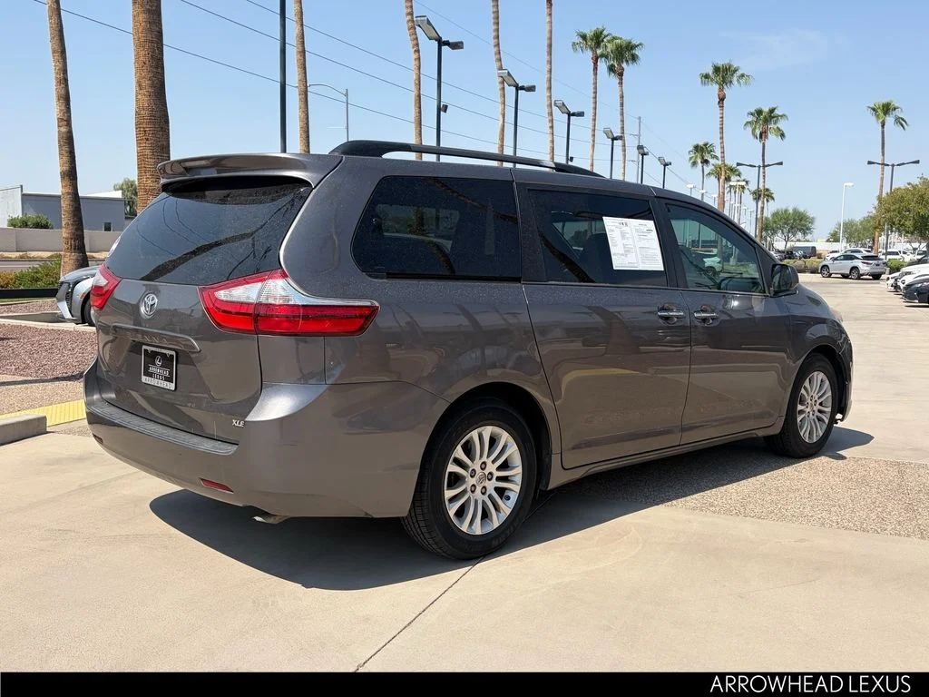 Used 2015 Gray Toyota XLE image 6