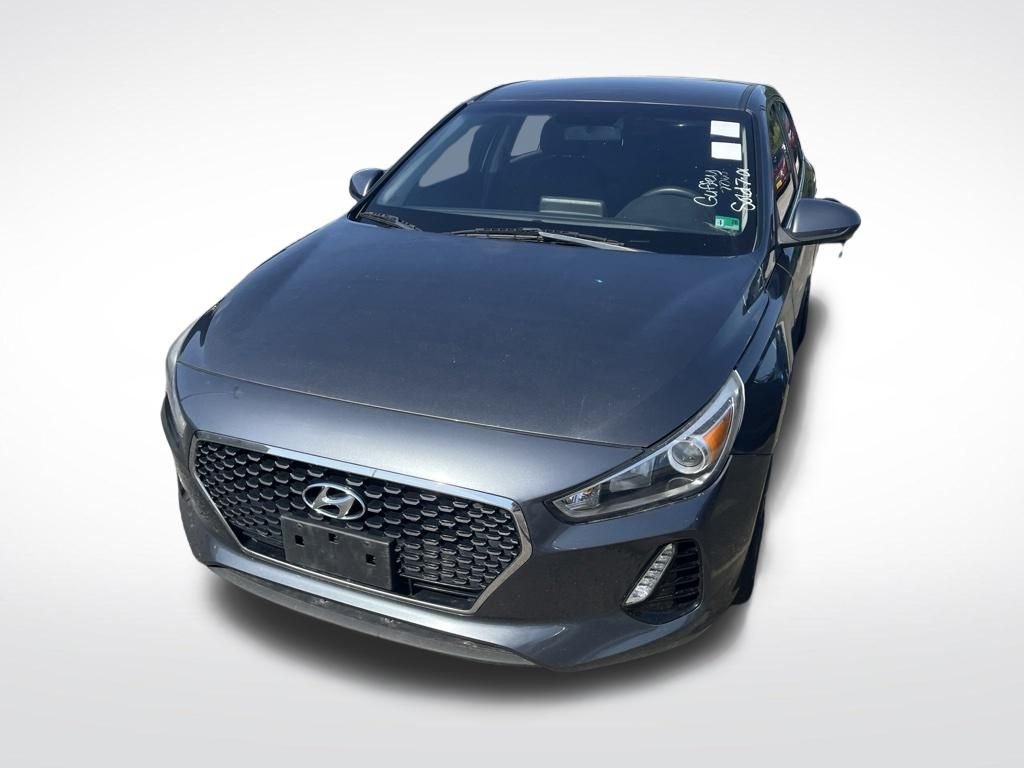 Used 2018 White Hyundai Base image 2
