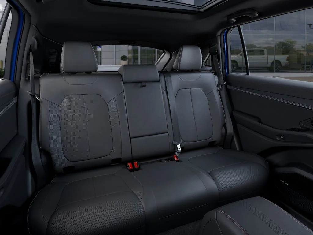 New 2025 Hydro Blue Pearl-Coat Exterior Paint Jeep Limited image 15
