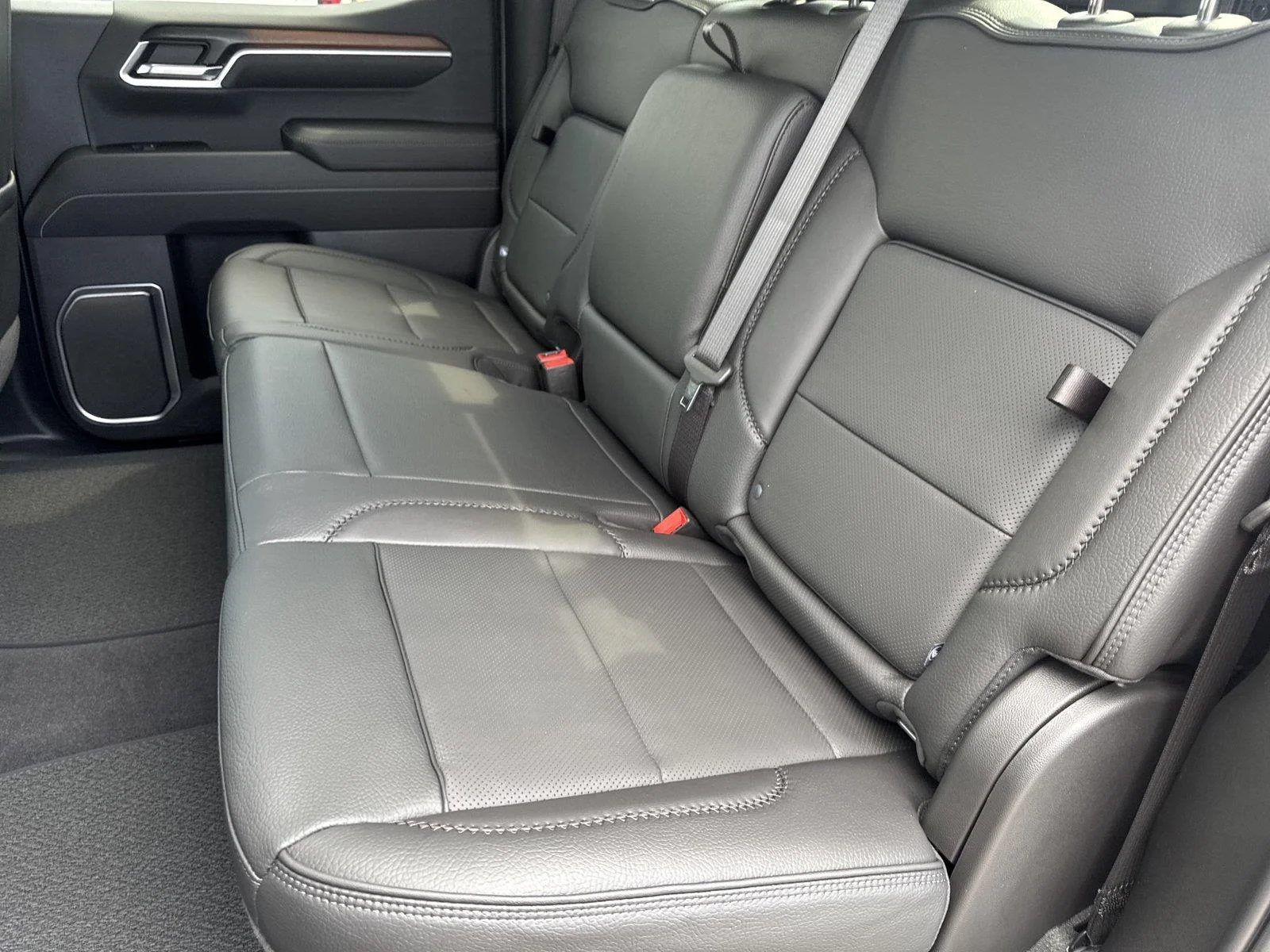 New 2026 Sterling Metallic GMC Denali image 33