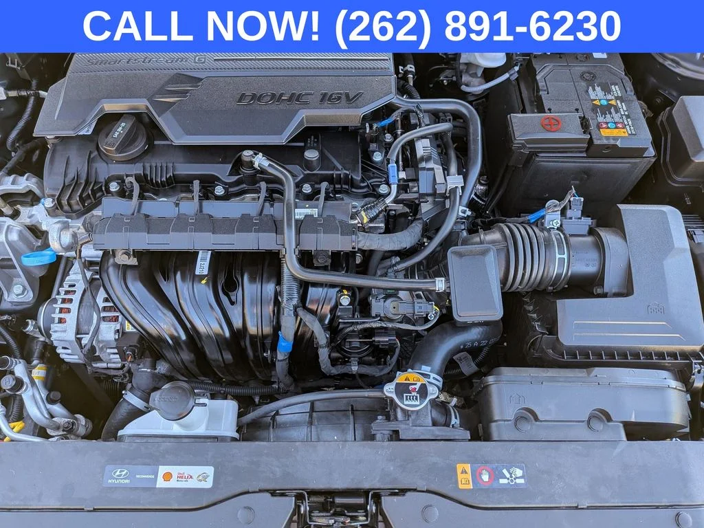 Used 2025 Black Hyundai SEL Sport image 29