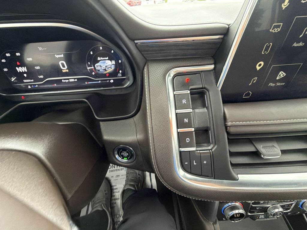 Certified Used 2023 White GMC SLT image 26