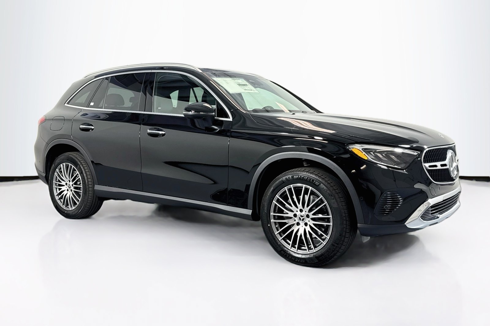 New 2026 Black Mercedes-Benz GLC 300 image 3