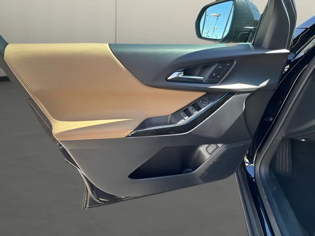 New 2027 Mosaic Black Metallic Chevrolet ACTIV image 26