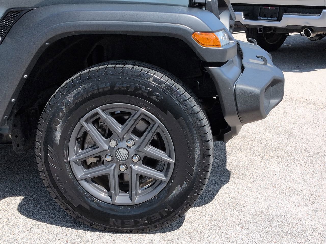 Certified Used 2024 Anvil Clear Coat Jeep Sport S image 10