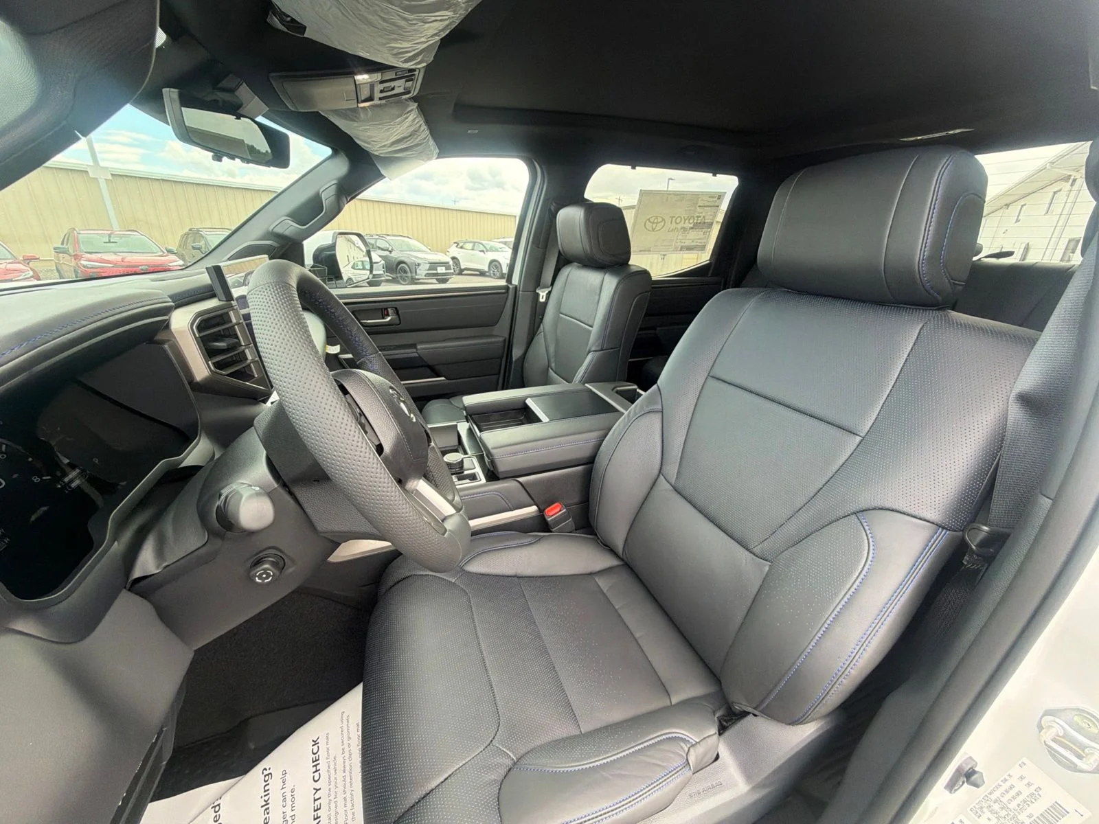 New 2026 Wind Chill Pearl Toyota Platinum image 12