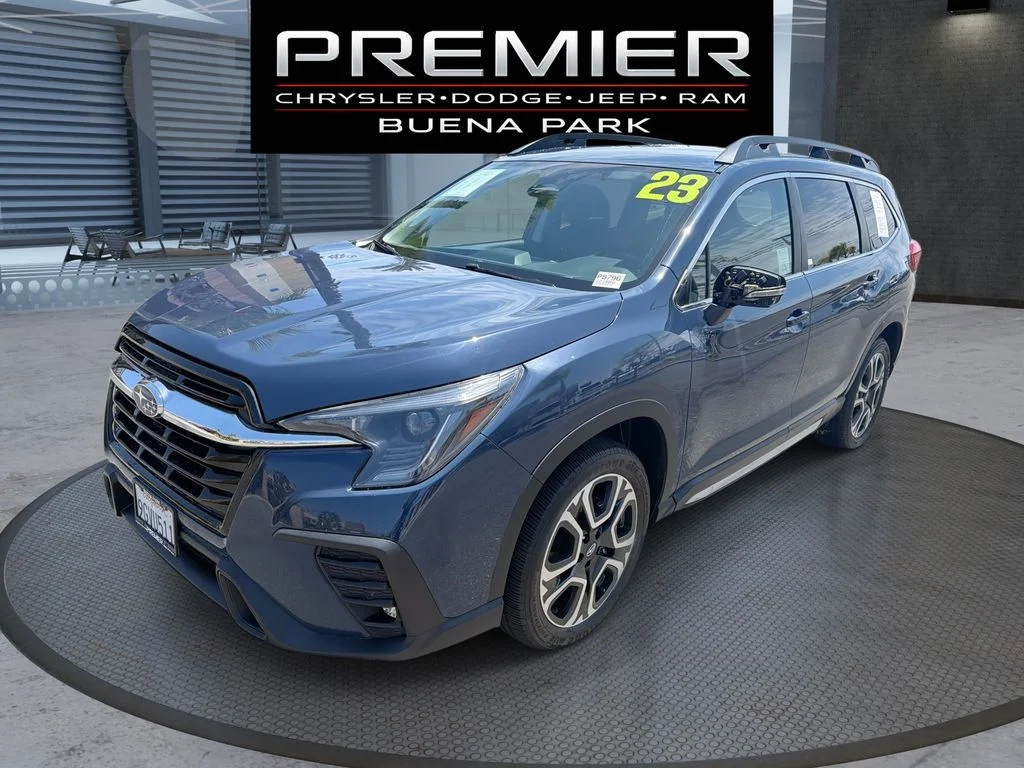 2023 Subaru Ascent Limited 7 Passenger's photo
