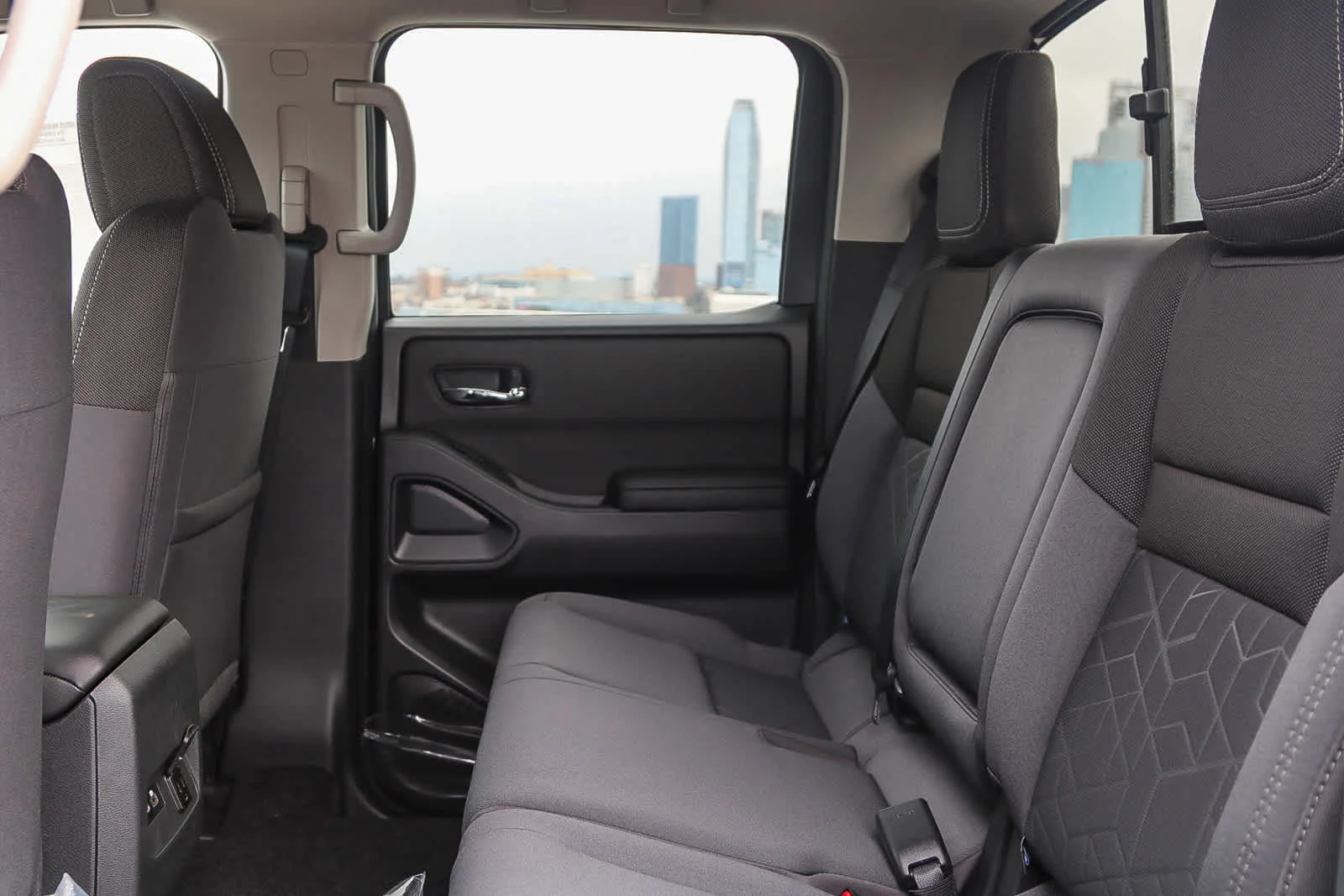 New 2025 Glacier White Nissan Crew Cab SV image 20
