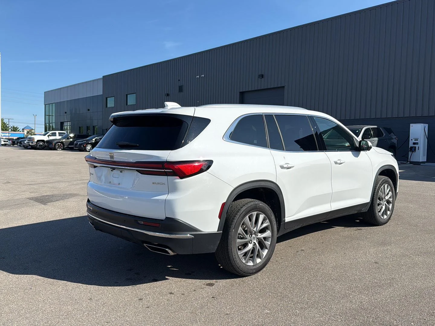 Used 2026 Summit White Buick Preferred image 3