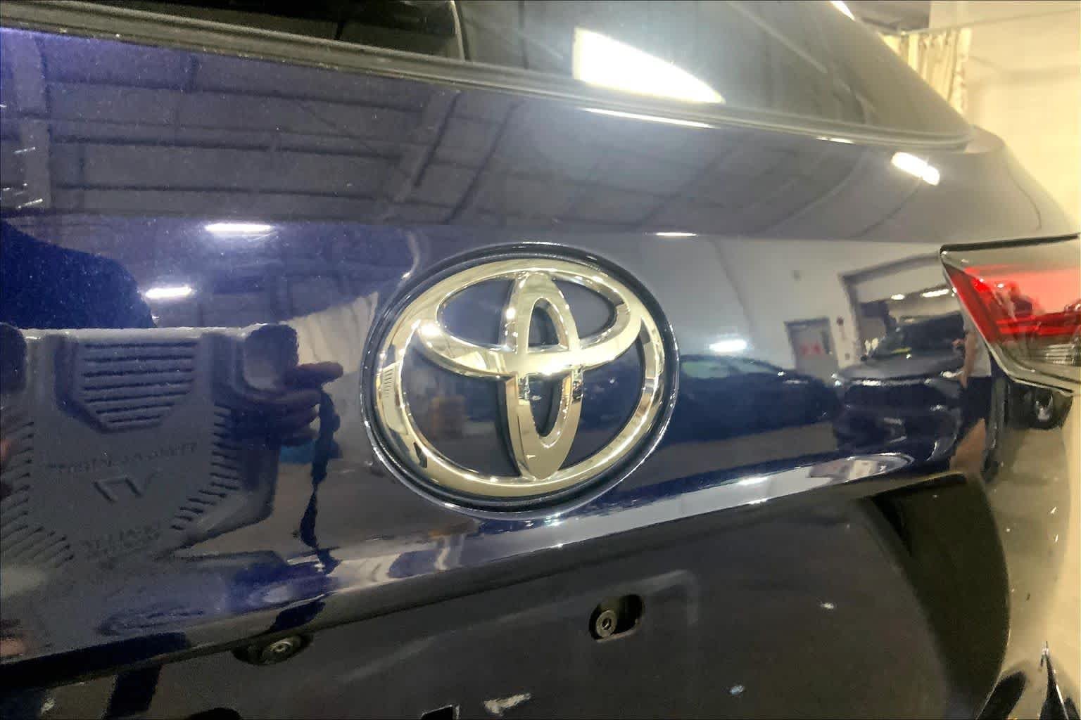 Used 2023 Blueprint Toyota Limited image 31