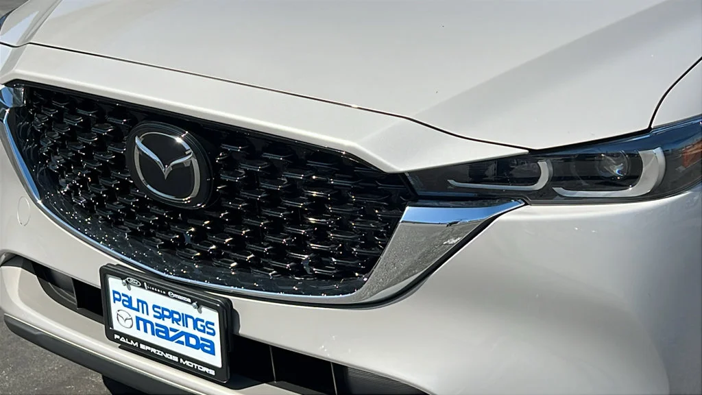 Used 2025 Platinum Quartz Metallic Mazda 2.5 S Preferred Package image 4