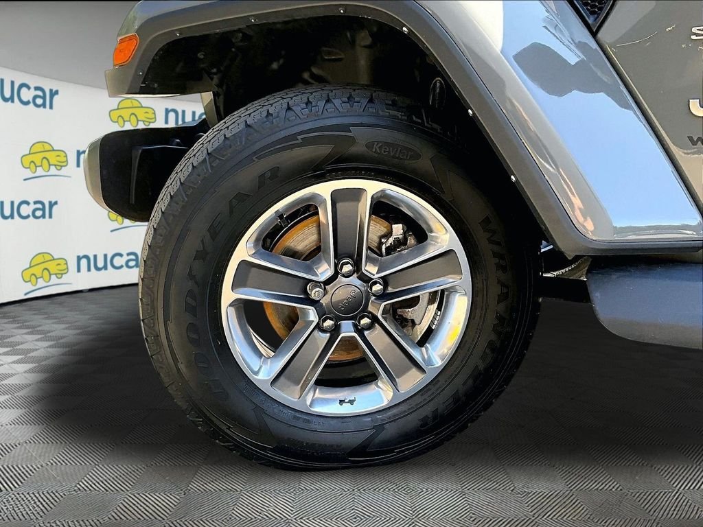 Used 2022 Gray Jeep Unlimited Sahara image 28