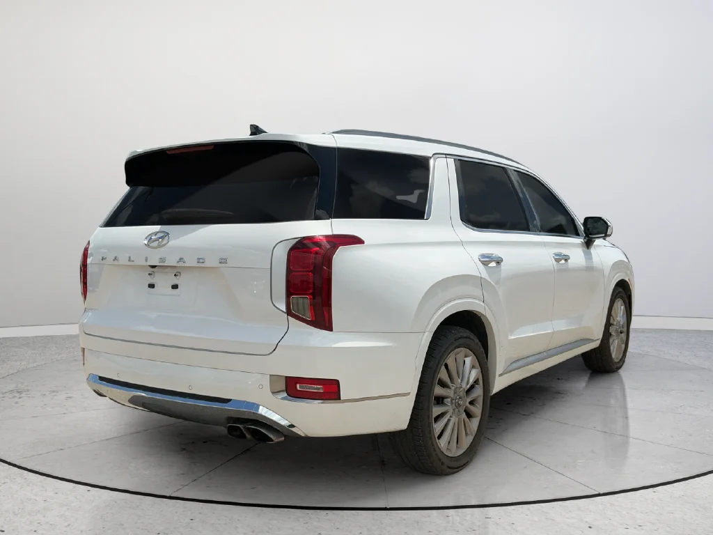 Used 2020 White Hyundai Limited image 6