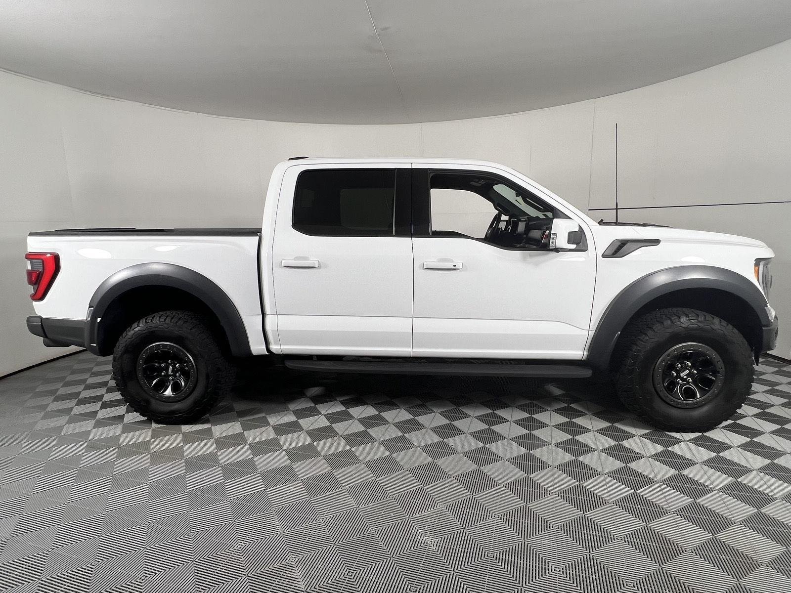 Used 2022 Oxford White Ford Raptor image 11