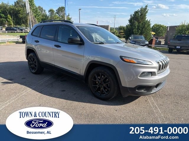 2016 Jeep Cherokee Sport's photo