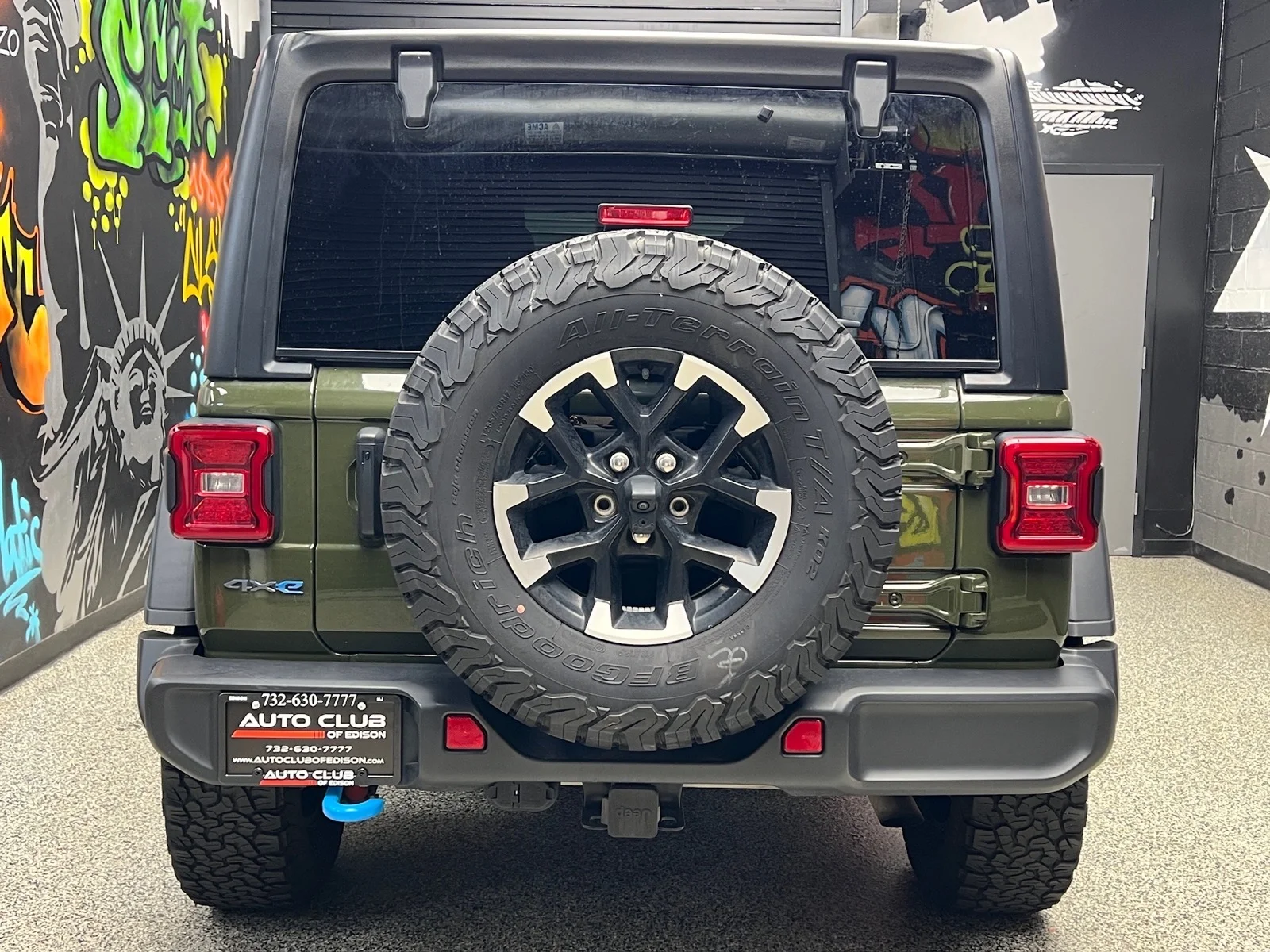 Used 2024 Sarge Green Clear Coat (pgg) Jeep Rubicon 4xe image 5