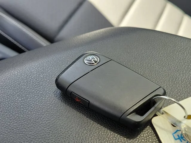 2024 Volkswagen Jetta SE - Photo 33