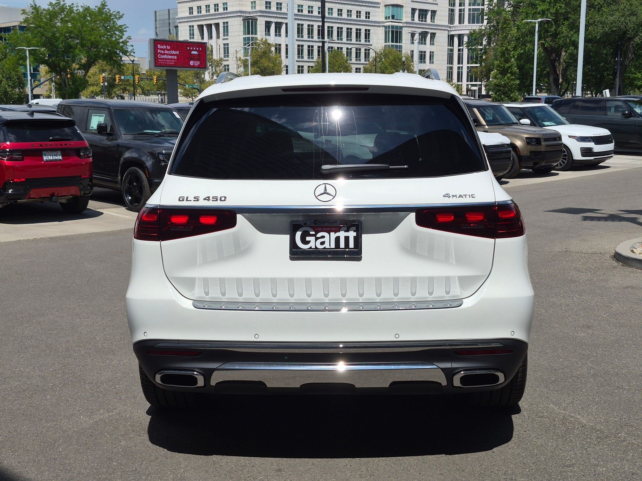 New 2026 Polar White Mercedes-Benz GLS 450 image 4
