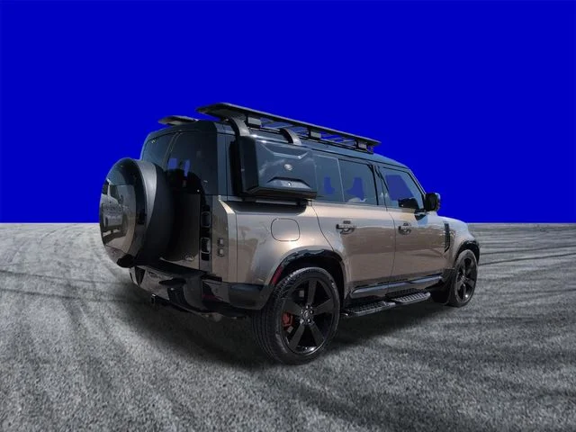 Used 2023 Gondwana Stone Metallic Land Rover X image 4