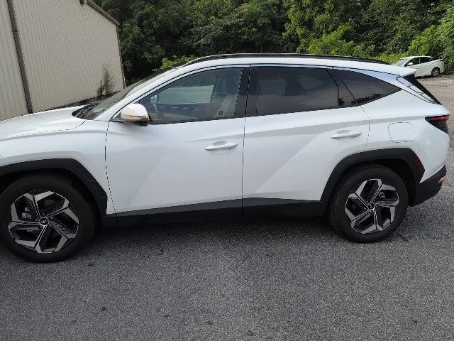 Used 2023 White Hyundai Limited image 3