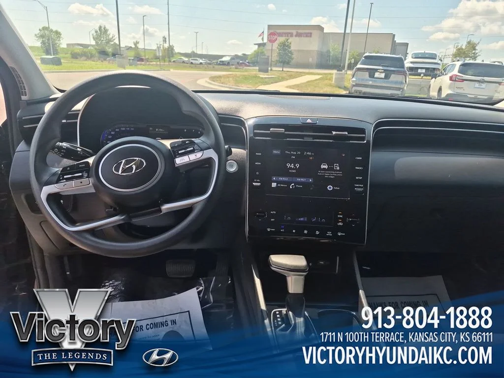 Used 2024 Black Hyundai SEL image 12
