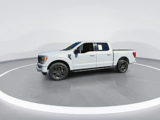 Used 2022 White Ford XLT image 5