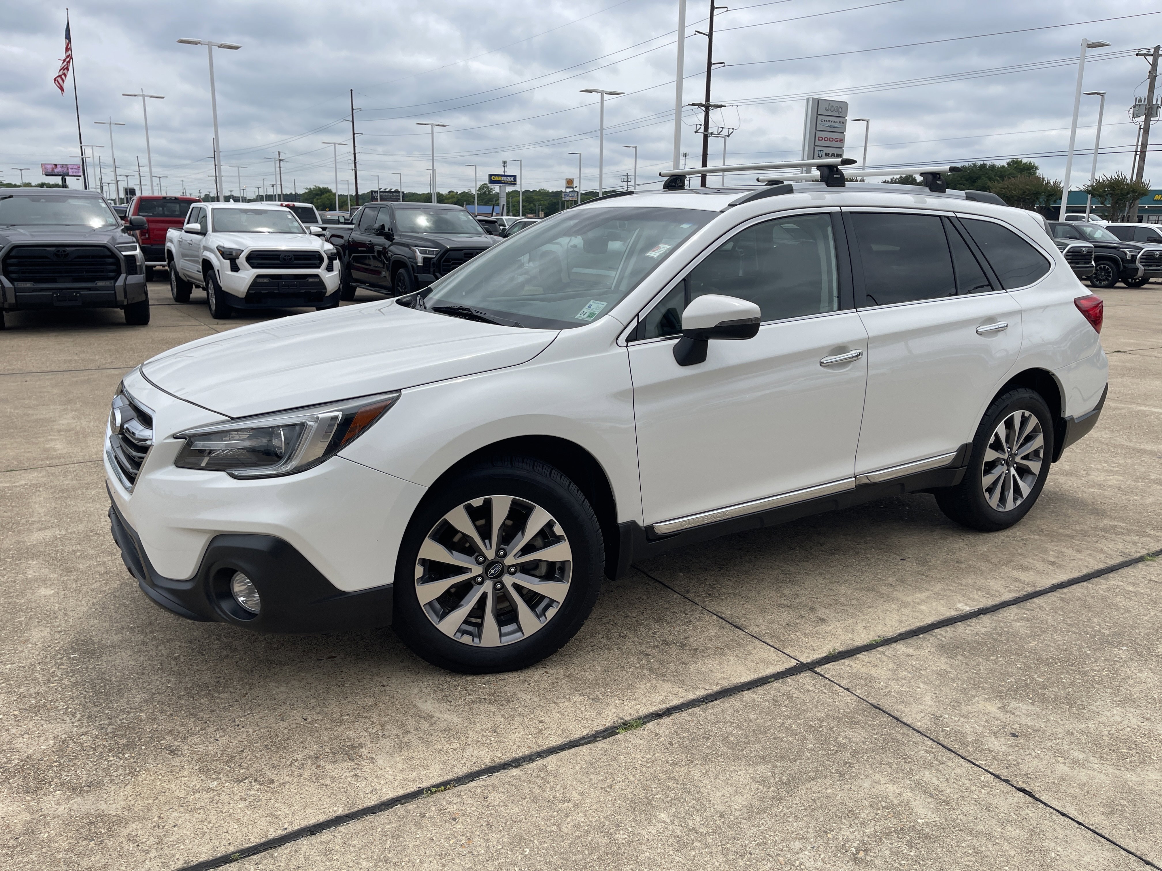 2019 Subaru Outback 3.6R Touring's photo