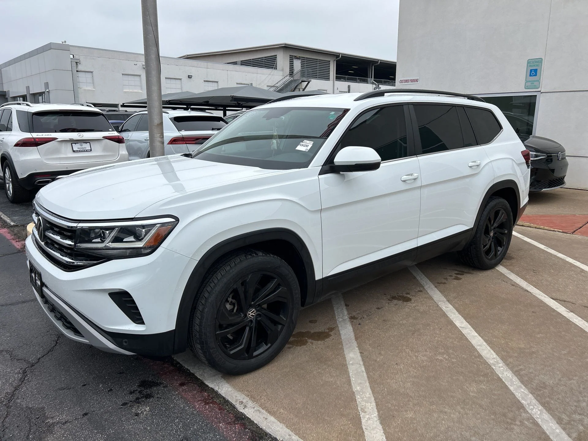 2023 Volkswagen Atlas SE w/Tech