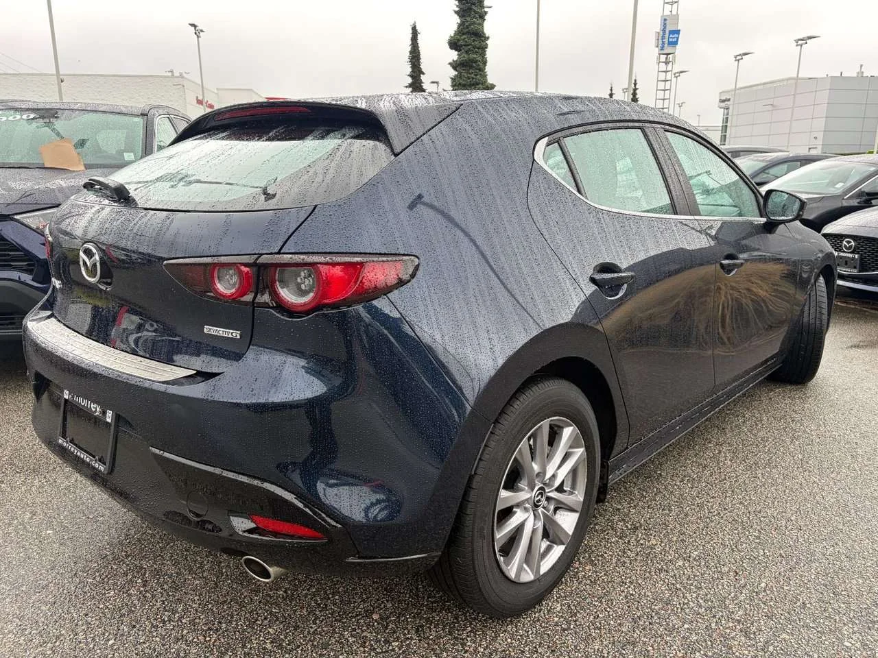 Used 2021 Deep Crystal Blue Mica Mazda GS at Hatchback! Fun to drive. Reliable! Finance available. Check it out image 7
