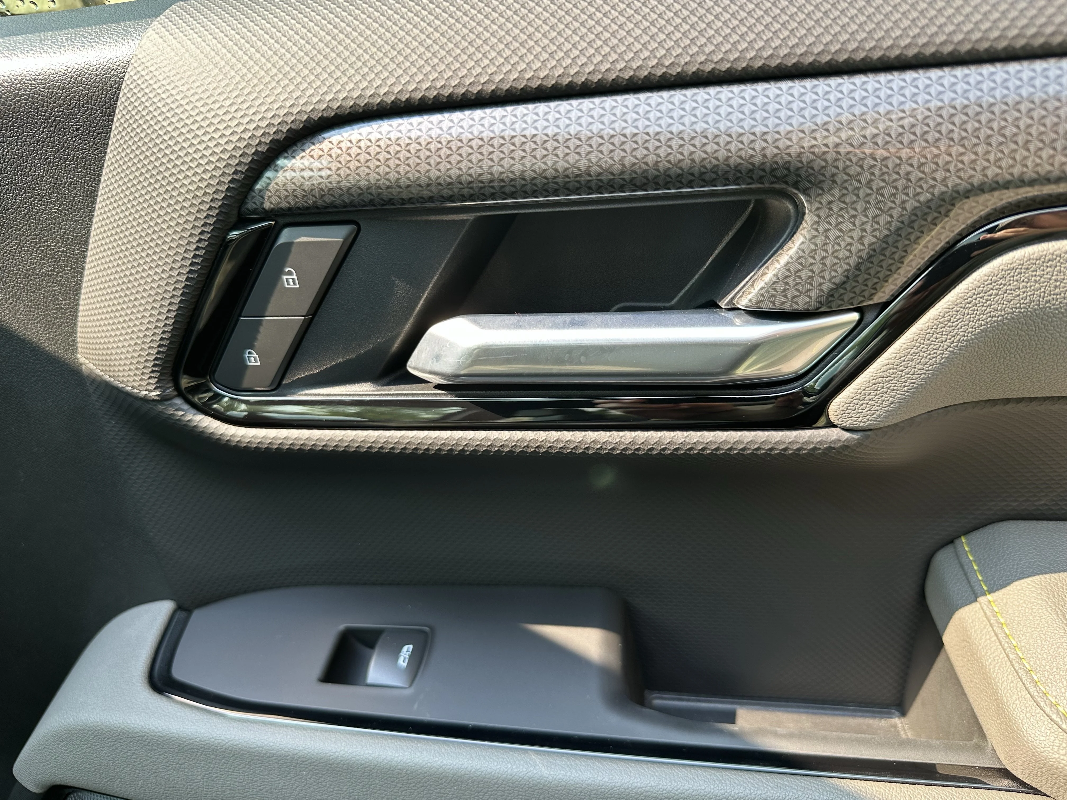 Certified Used 2026  Chevrolet ZR2 image 21