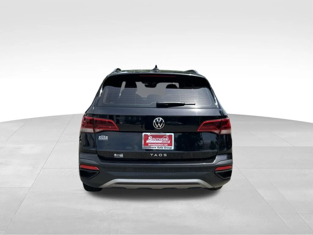 Used 2023 Black Volkswagen 1.5T S image 4