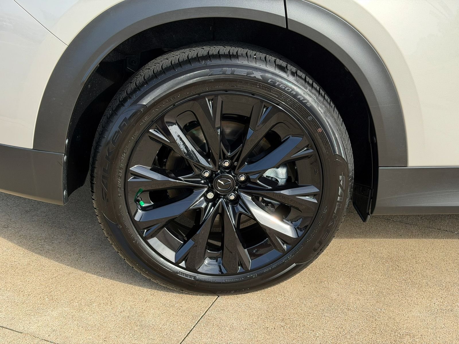 Used 2026 Platinum Quartz Mazda Premium image 8