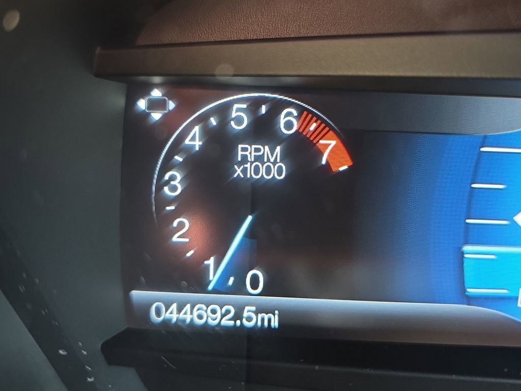 Used 2019 Silver Ford SEL image 22