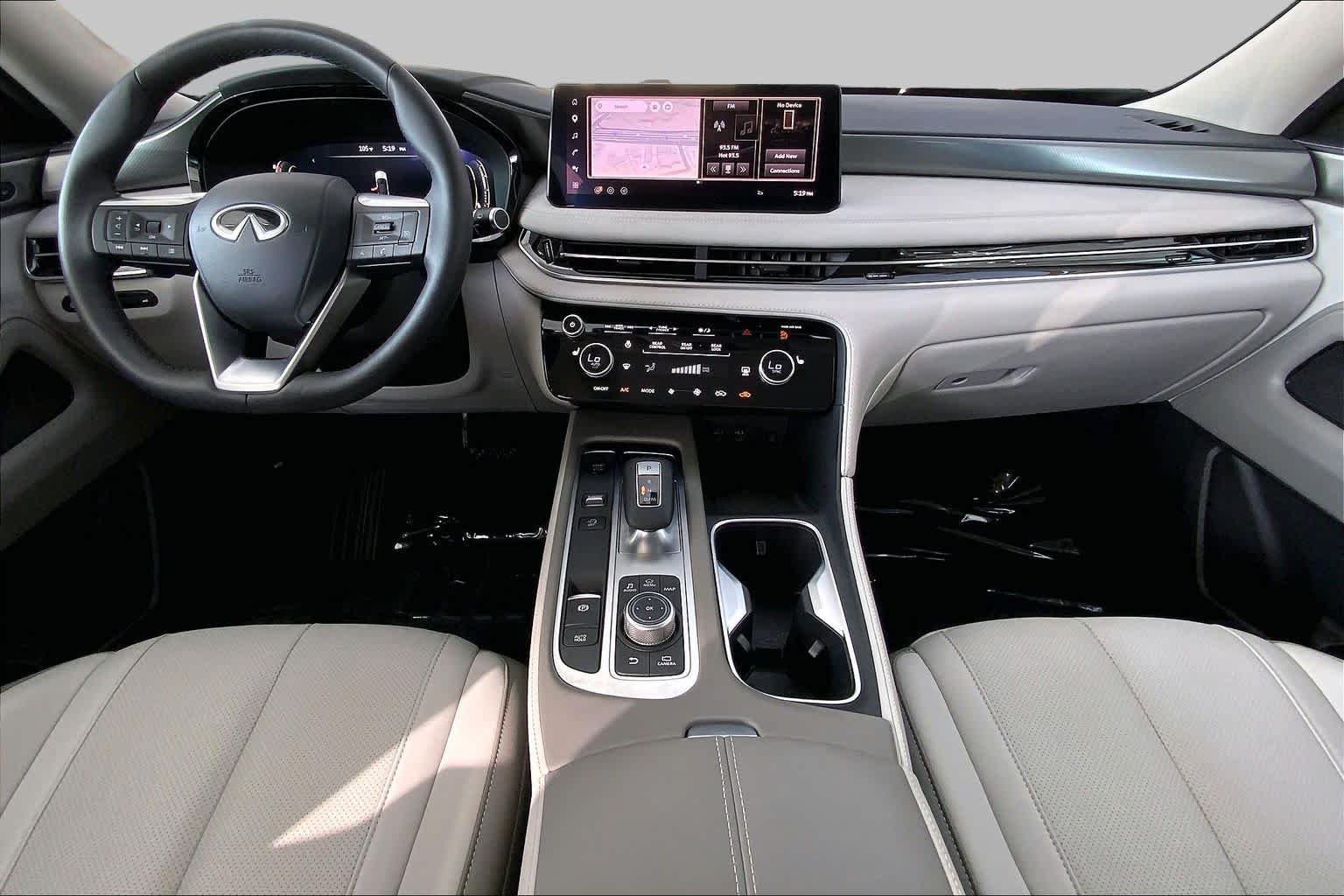 Used 2026 Radiant White INFINITI PURE image 16