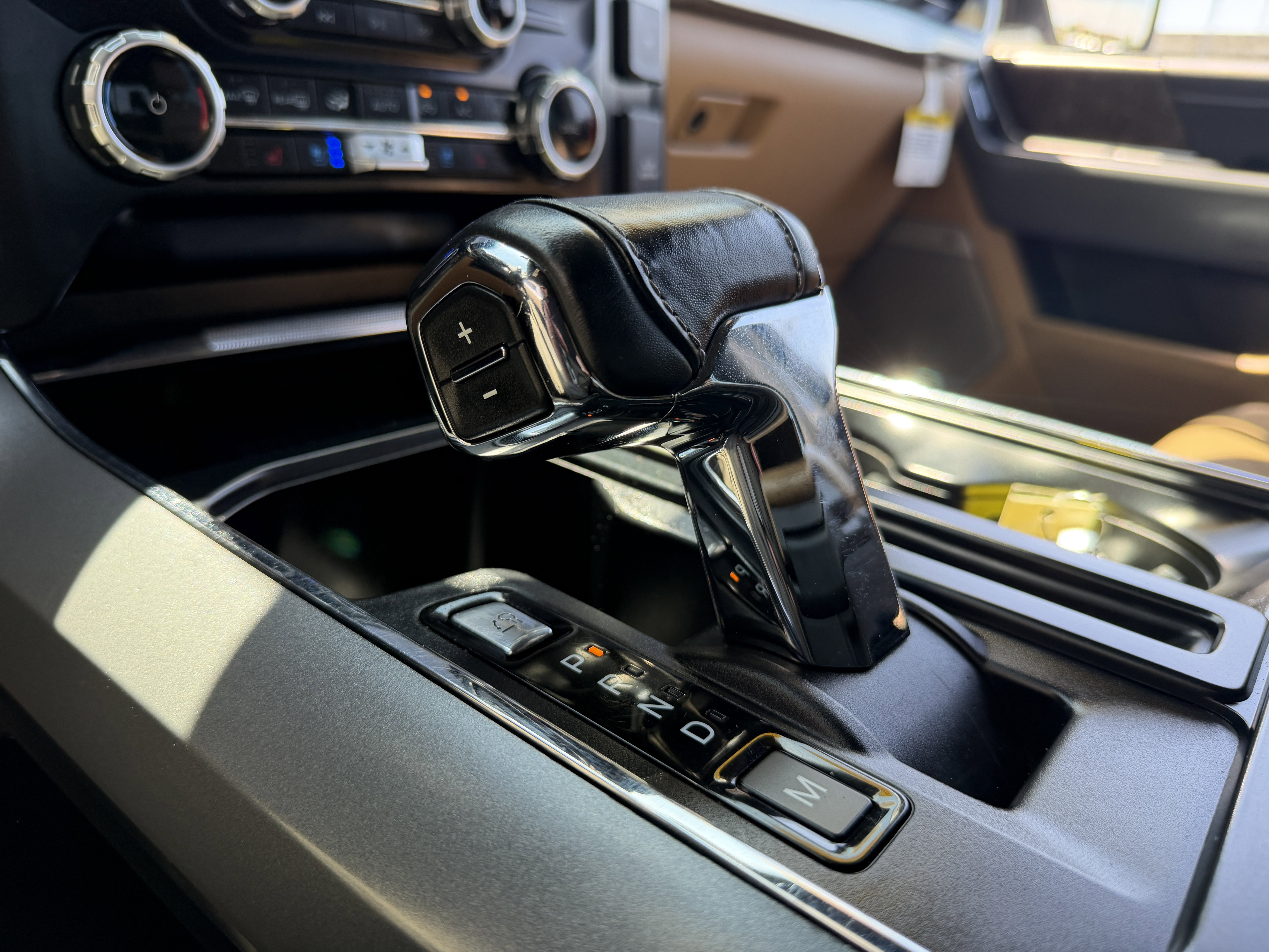 Used 2023 Oxford White Ford LARIAT image 49