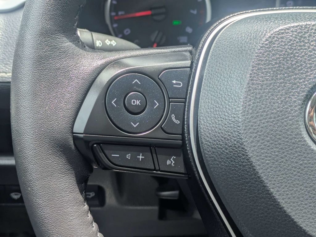 Used 2021 Gray Toyota XLE Premium image 26