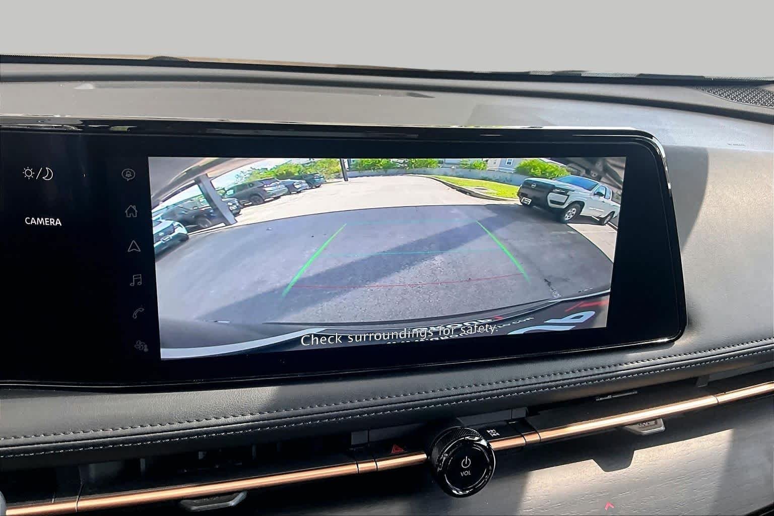 Used 2023 Black Diamond Pearl Nissan VENTURE+ image 25