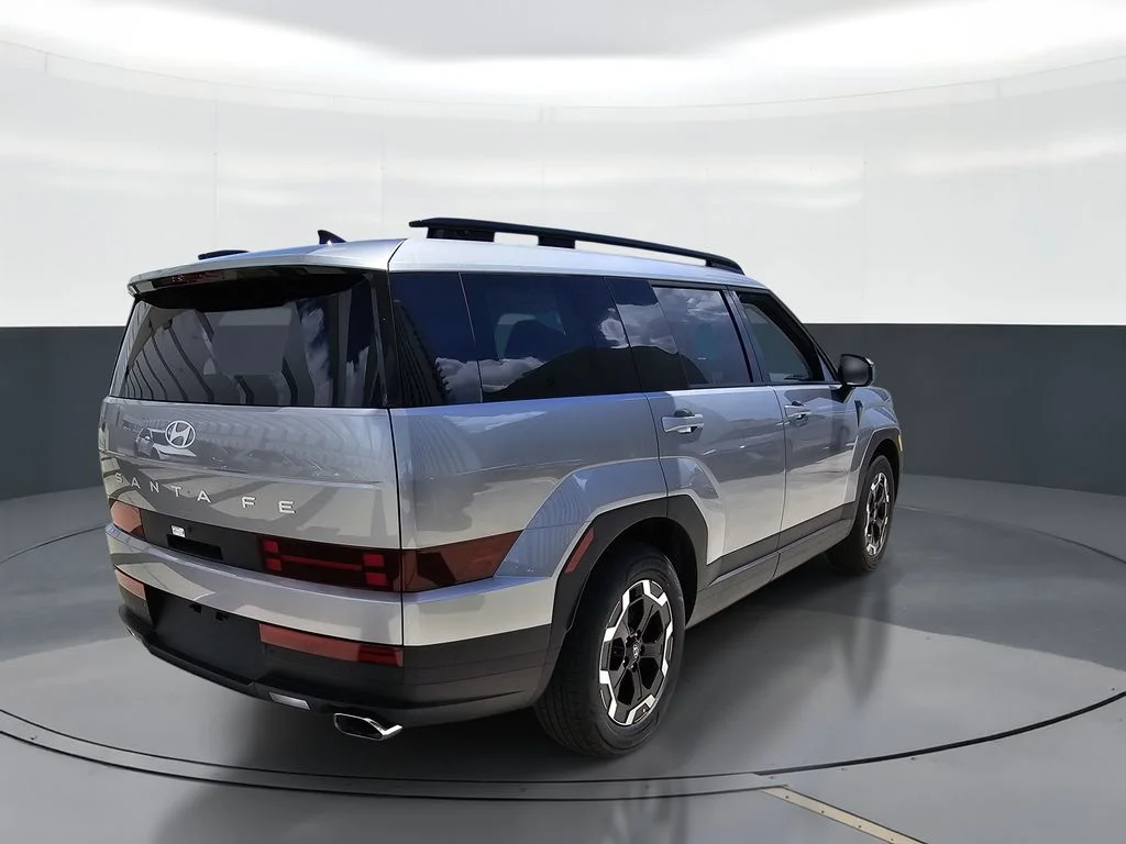 New 2027 Silver Hyundai SEL image 3