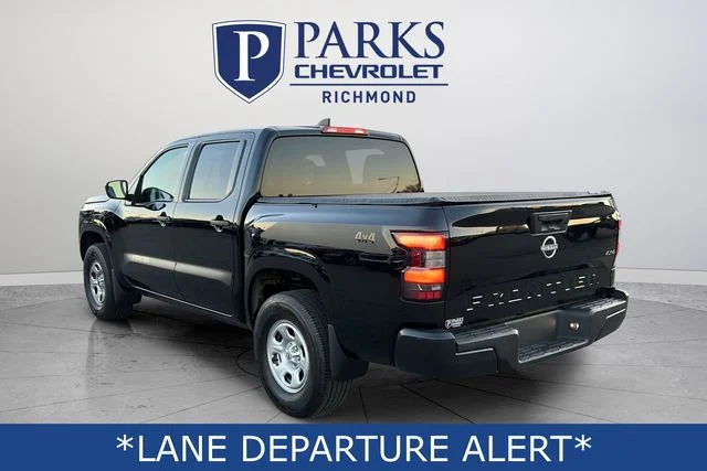 Used 2022 Black Nissan S image 6