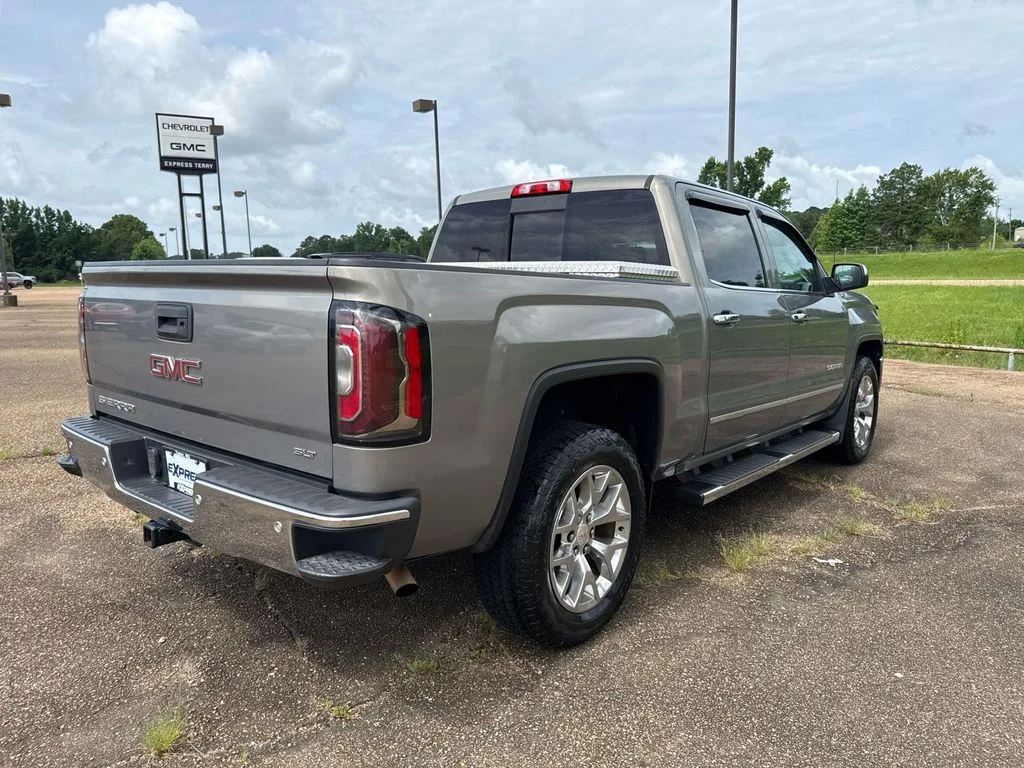 Used 2017 Gray GMC SLT image 17