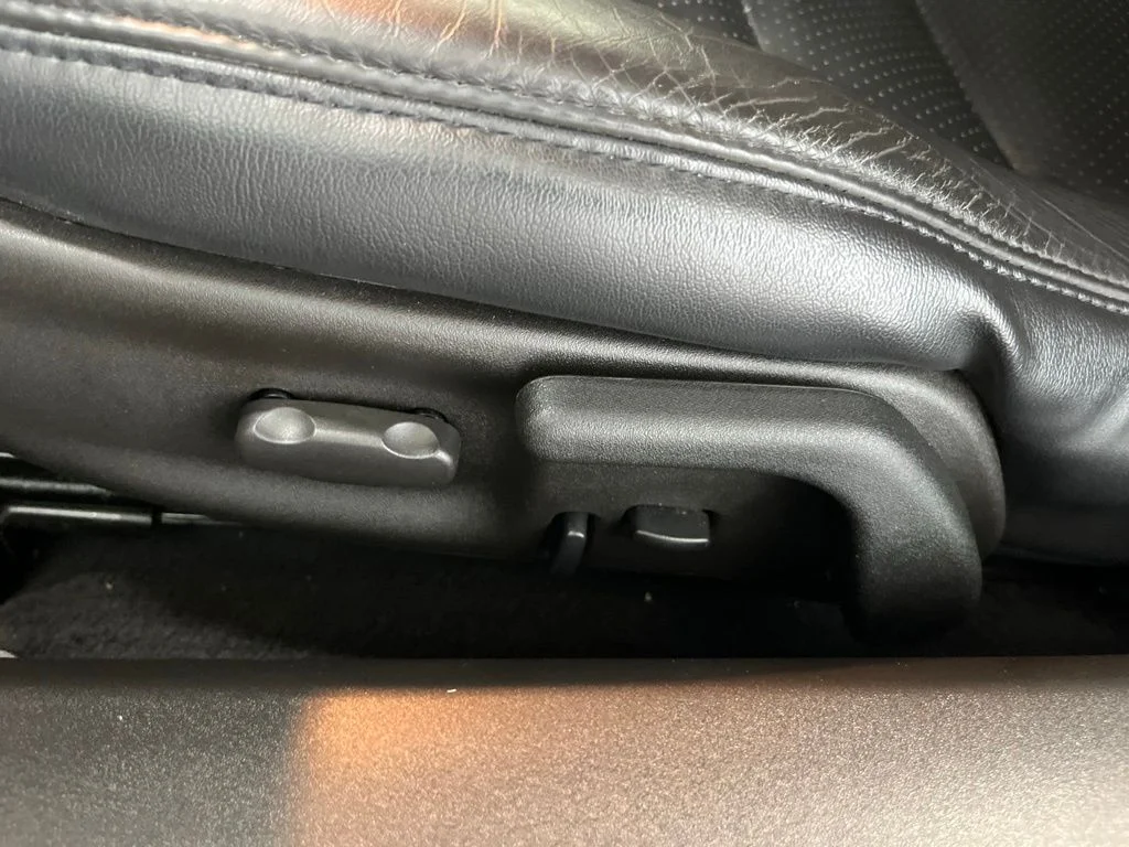 Used 2007 Blue Chevrolet Base image 17