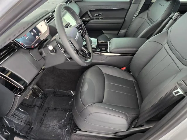 New 2026 Borasco Grey Land Rover Dynamic SE image 10