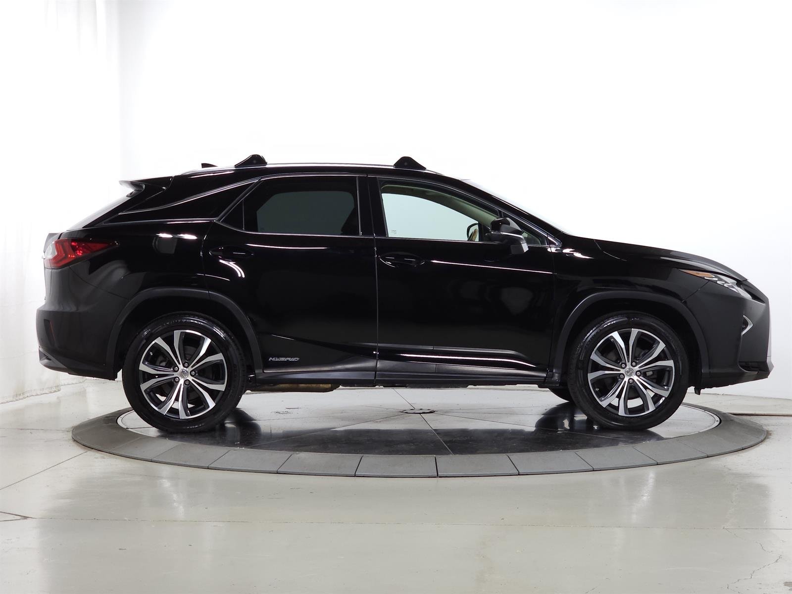 Used 2016 Black Lexus HYBRID image 10